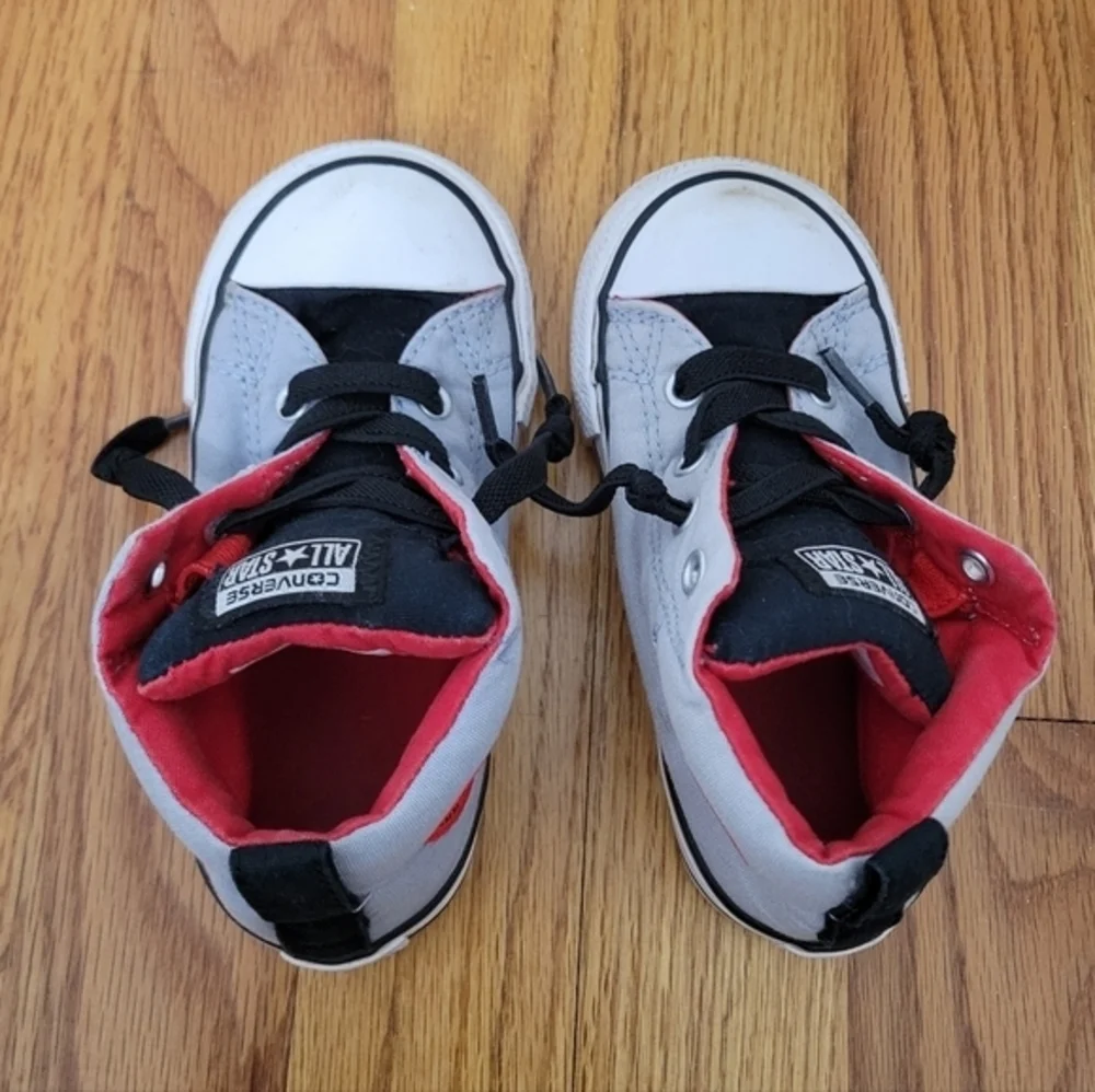 Converse Little Boys' Chuck Taylor All Star Street Mid Casual Sneakers Size 8‎